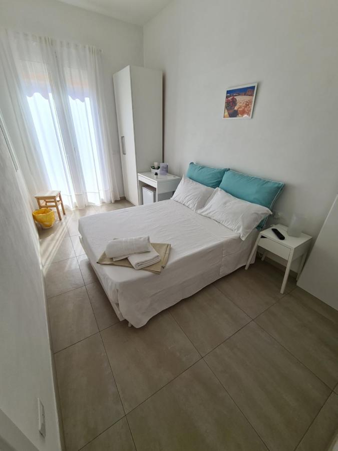 La Casa Di Toto Bed & Breakfast Pachino Bagian luar foto